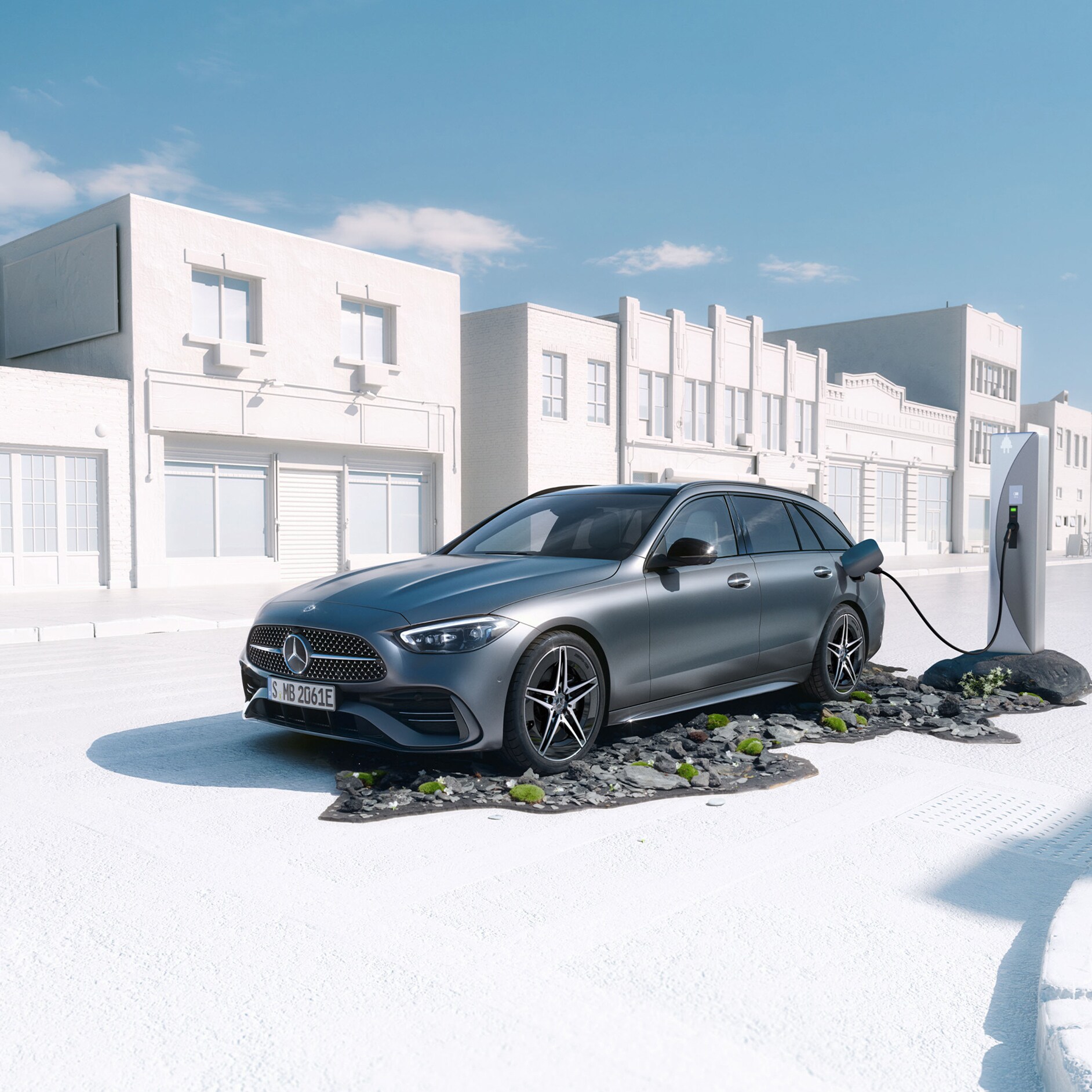 Mercedes-Benz | Land Sea Air | Híbridos plug-in Vista frontal lateral do Classe C, modelo C 300 e Station, da Mercedes-Benz.